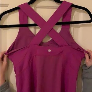 Lululemon sz 8 magenta tank.